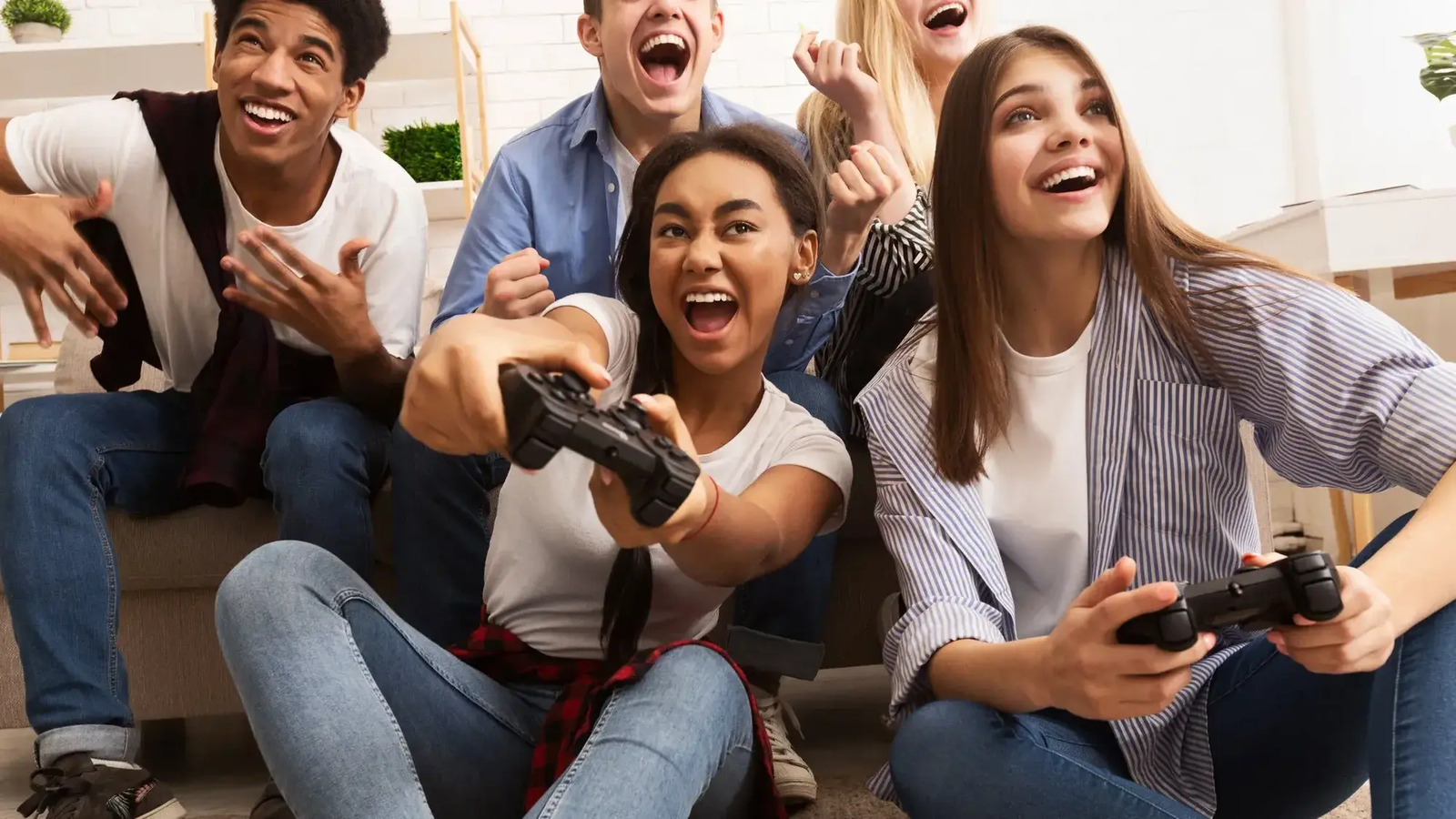 Video game spending in young adults is rapidly decreasing in America